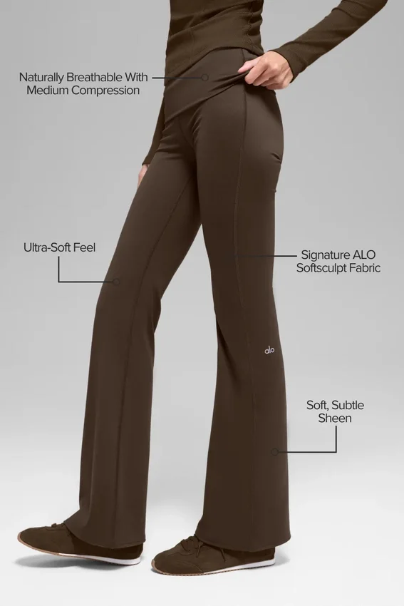 Alo Softsculpt tights with a folded lining and expanded leg – Espresso