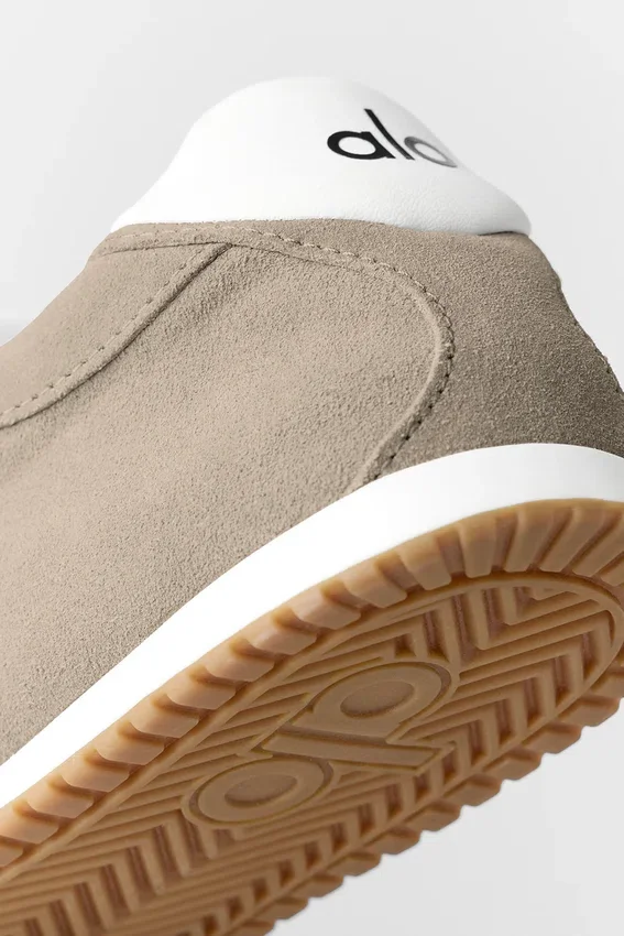 Alo Sunset Sneaker – Gravel