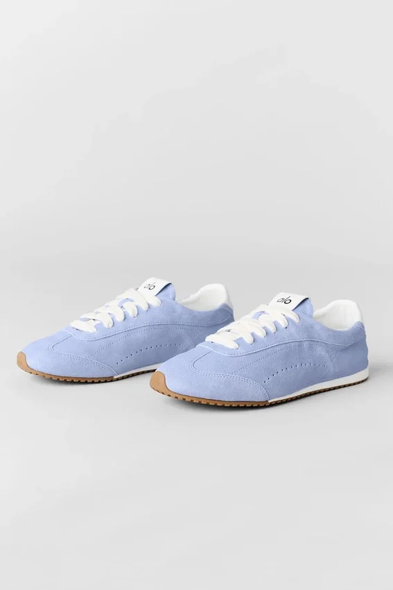 Alo Sunset Sneaker – Light Provence Blue
