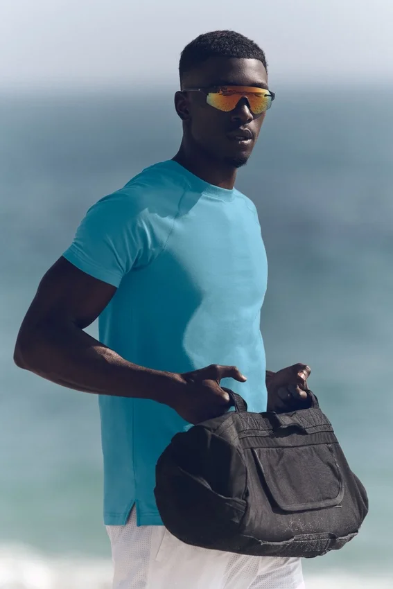 Alo Vapor T-shorts med rund hals og korte ermer – Blue Breeze