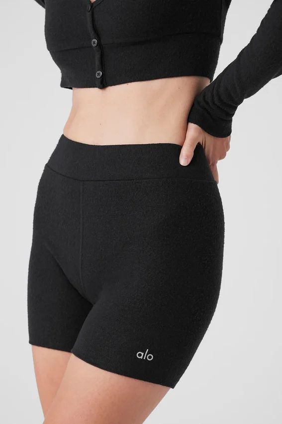 Alolux High-Waist Me Time Shorts – svart