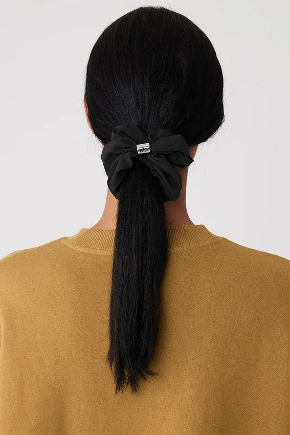Bead It Oversized Scrunchie – Svart