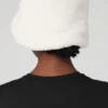 Bucket-hatt i imitert pels – Ivory