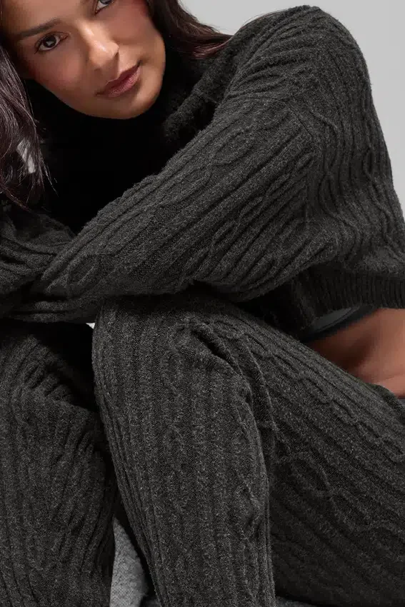 Cable Knit Winter Bliss-bukser – mørk melert grå