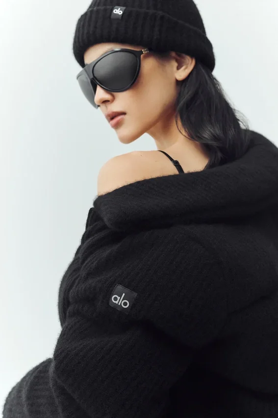 Cashmere Northstar-strikkegenser med puff-silhuett – svart