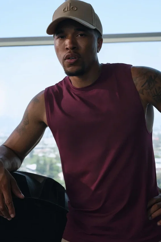 Conquer Muscle Tank – Burgundy