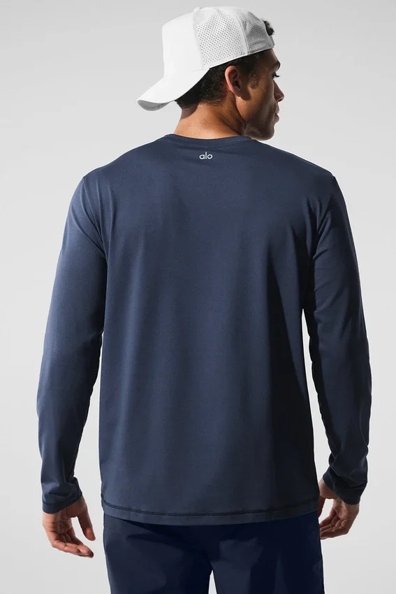 Conquer Reform langermet genser med rund hals – Navy