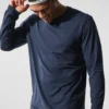 Conquer Reform langermet genser med rund hals – Navy