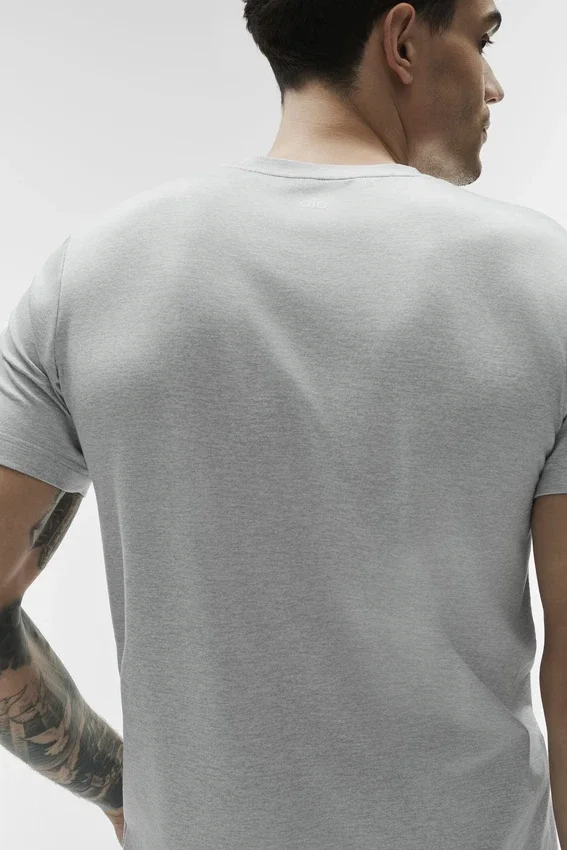 Conquer Reform T-skjorte med rund hals og korte ermer – Athletic Heather Grey