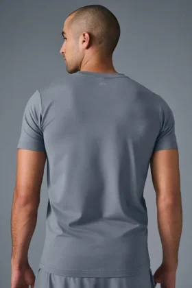 Conquer Reform T-skjorte med rund hals og korte ermer – Steel Grey
