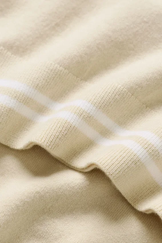 Cotton Cashmere My Serve kortærmet – Sandy Beige/Hvit