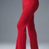 Denimstrikkede High-Waist-bukser med utvidet ben – dristig rød/mørk dristig rød