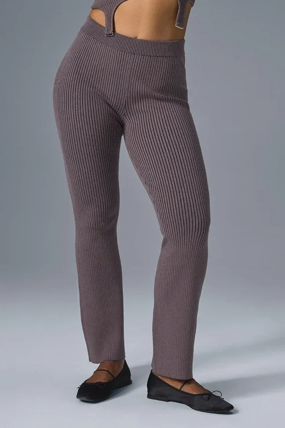 Denimstrikkede High-Waist-bukser med utvidet ben – Raisinette/svart