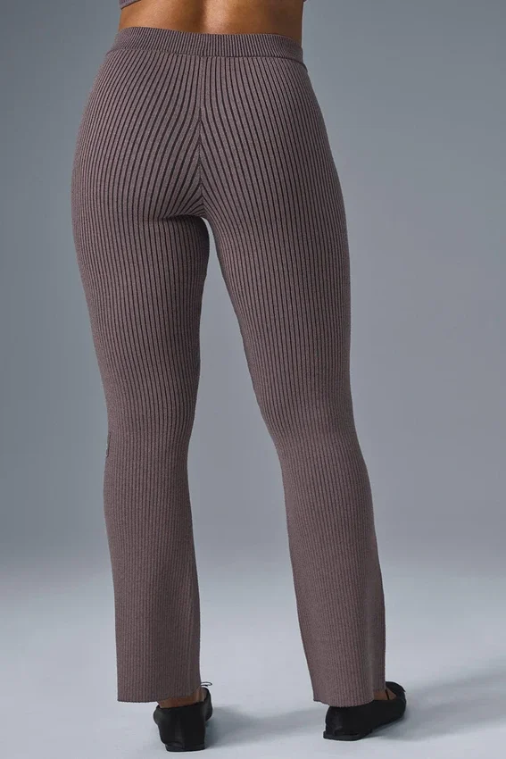 Denimstrikkede High-Waist-bukser med utvidet ben – Raisinette/svart