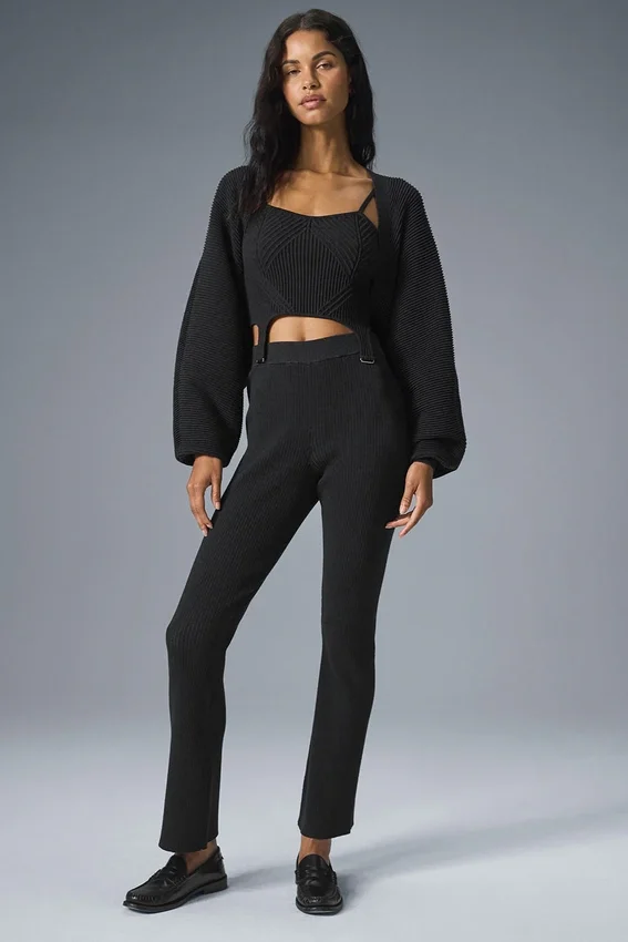 Denimstrikkede High-Waist-bukser med utvidet ben – svart/antracitt