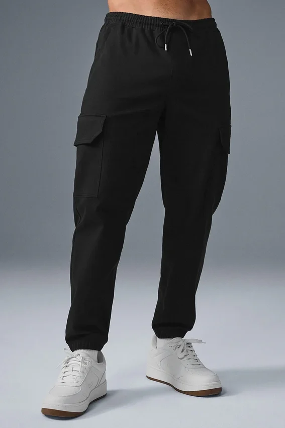 Edition joggebukse i suede-look – svart