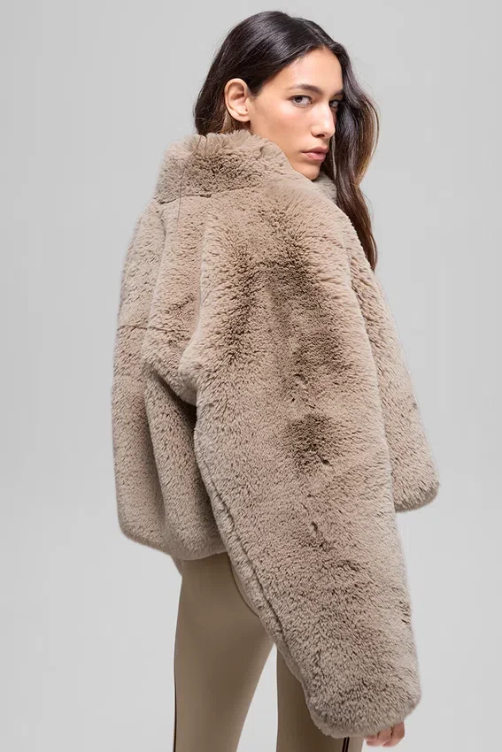 Faux Fur Allure-jakke – Oat
