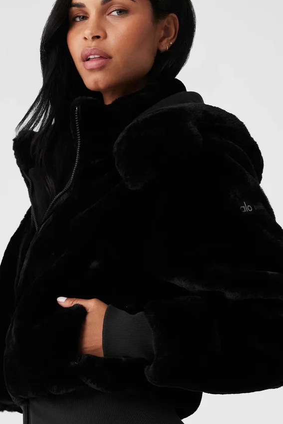 Faux Fur Foxy-jakke – svart