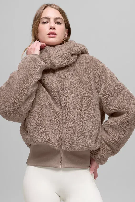 Foxy Sherpa-jakke – Chai Latte