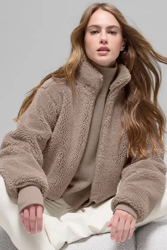 Foxy Sherpa-jakke – Chai Latte
