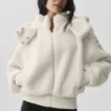 Foxy Sherpa-jakke – elfenben