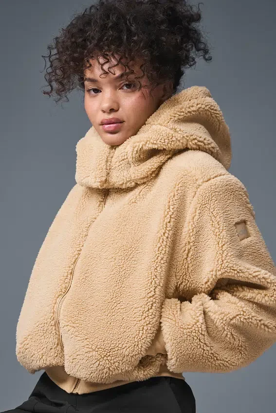 Foxy Sherpa-jakke – kamel