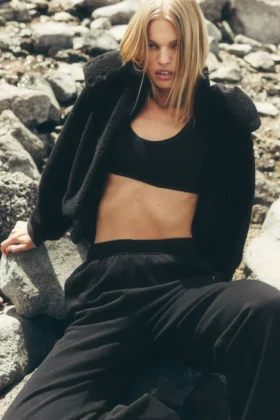 Foxy Sherpa-jakke – svart
