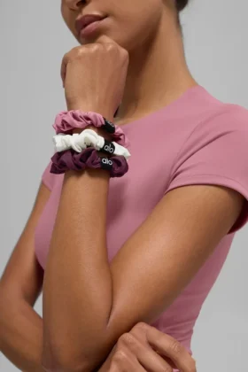 Fresh Mini Scrunchie 3-pakning – Burgunder/rosa villrose/elfenben