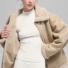 Grand-jakke i imitert saueskinn – Woodland Tan