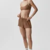 Halvgjennomsiktige Golden Hour-shorts med middels høy midje – solkysset brun