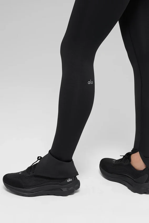 High-Waist Airlift Elongated Legging – svart