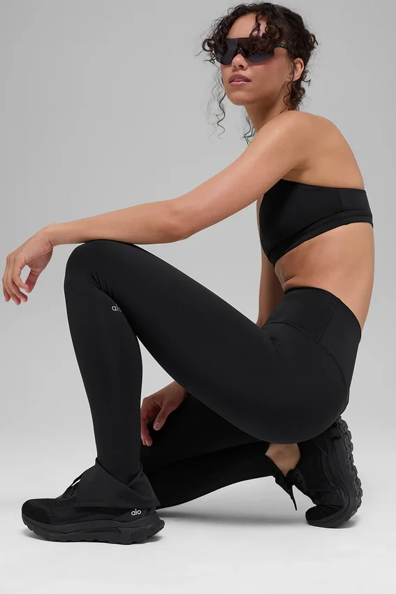 High-Waist Airlift Elongated Legging – svart