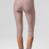 High-Waist Airlift Just Right Capri – Taupe
