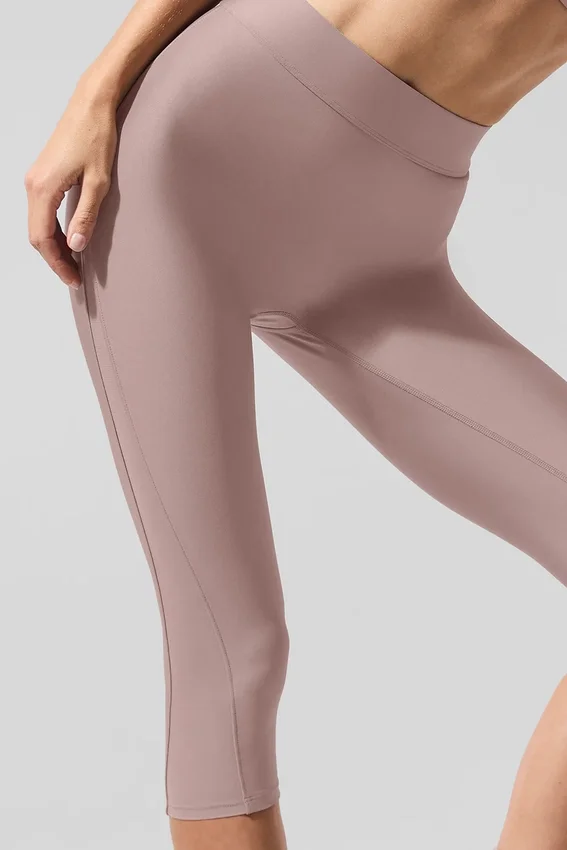 High-Waist Airlift Just Right Capri – Taupe