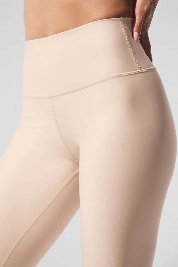 High-Waist Airlift Legging – Macadamia