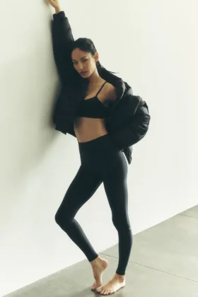 High-Waist Airlift Legging – svart