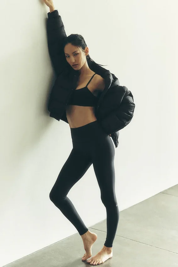 High-Waist Airlift Legging – svart