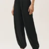 High-Waist-bukser i silke-blanding – svart