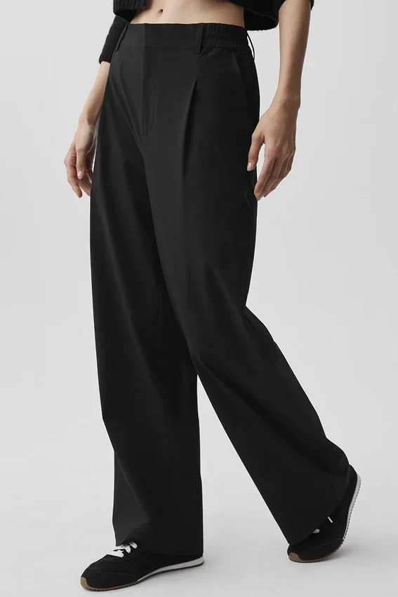 High-Waist Pursuit Trouser (Regular) – Svart