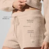 Kashmir-shorts med High-Waist-design og myk vaffelstruktur – Macadamia Blush