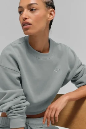 Kort Accolade-genser med rund hals – Lunar Grey