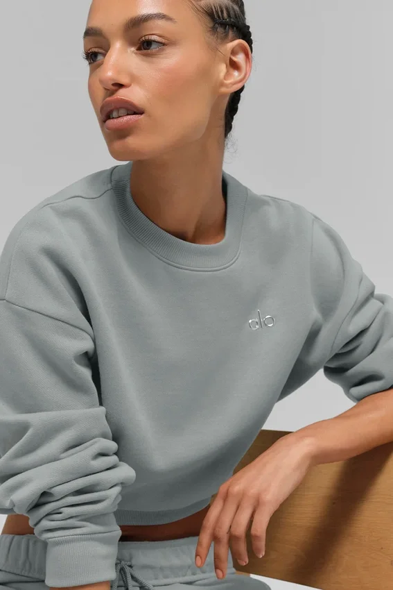 Kort Accolade-genser med rund hals – Lunar Grey