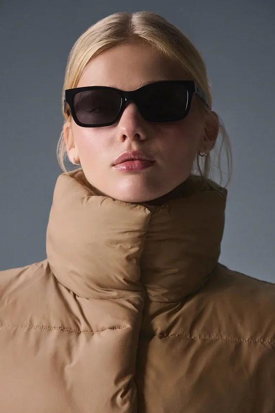 Kort Gold Rush-puffervest – Toasted Almond