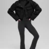 Kort jakke i imitert shearling «Snowfall» – svart