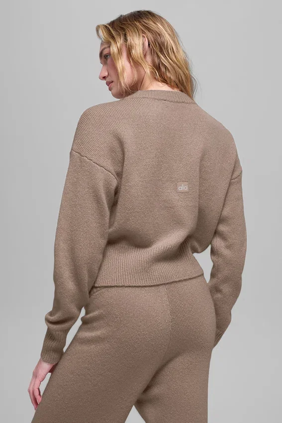 Kort New Class-strikkegenser med rund hals i ull og kashmir – Chai Latte