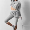 Kort Sway-genser med rund hals – Athletic Heather Grey