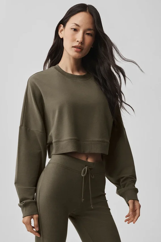 Kort Sway-genser med rund hals – Olive Tree