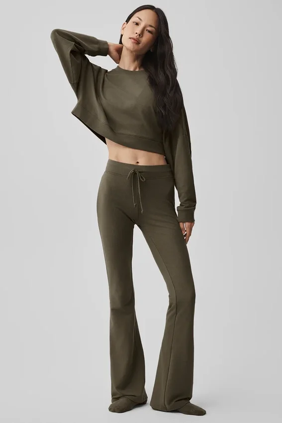 Kort Sway-genser med rund hals – Olive Tree