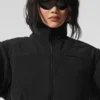 Kort vinterjakke i polar fleece – svart