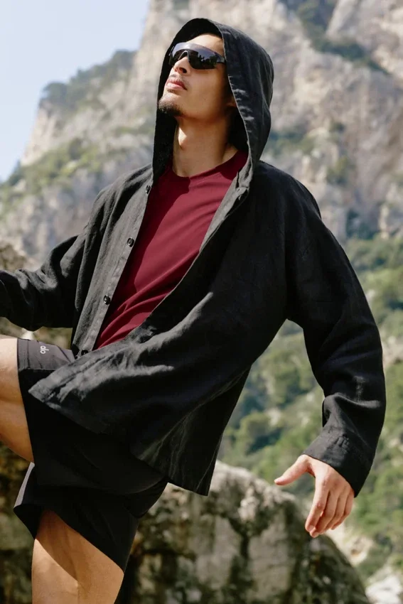 Linen Days hettegenser med knapper – svart